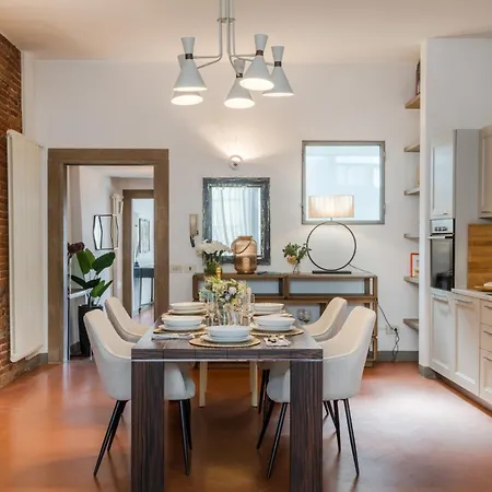 Georgia Modern Panoramic Penthouse With Elevator Appartement