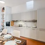Daire Georgia Modern Panoramic Penthouse With Elevator