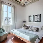 Georgia Modern Panoramic Penthouse With Elevator Daire