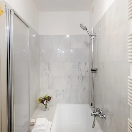 Georgia Modern Panoramic Penthouse With Elevator 아파트