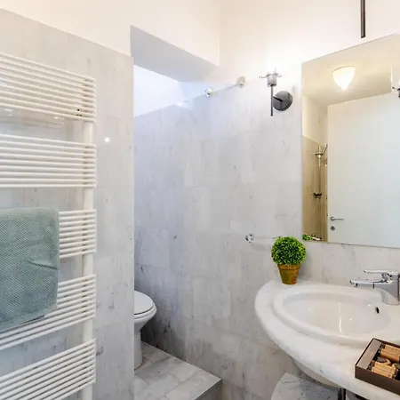 Georgia Modern Panoramic Penthouse With Elevator *