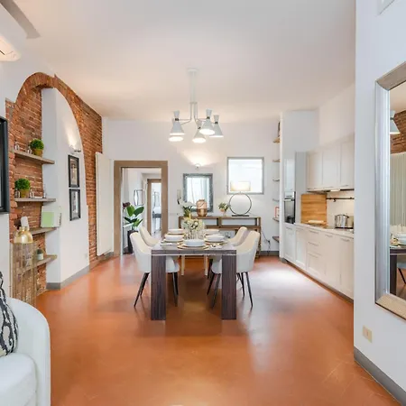 Georgia Modern Panoramic Penthouse With Elevator 아파트