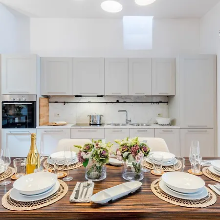 Appartamento Georgia Modern Panoramic Penthouse With Elevator