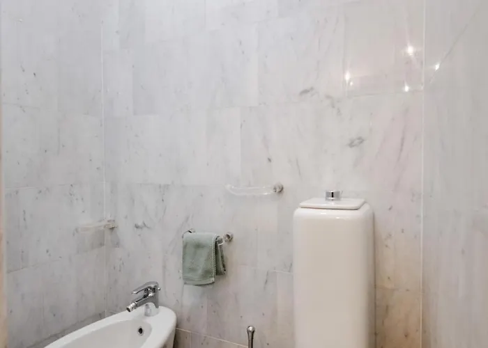 Georgia Modern Panoramic Penthouse With Elevator