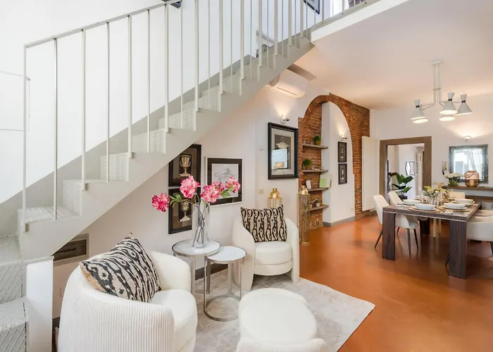 Georgia Modern Panoramic Penthouse With Elevator